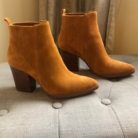 Marc Fisher Alva Pointy Toe Bootie - Picture 1 of 6